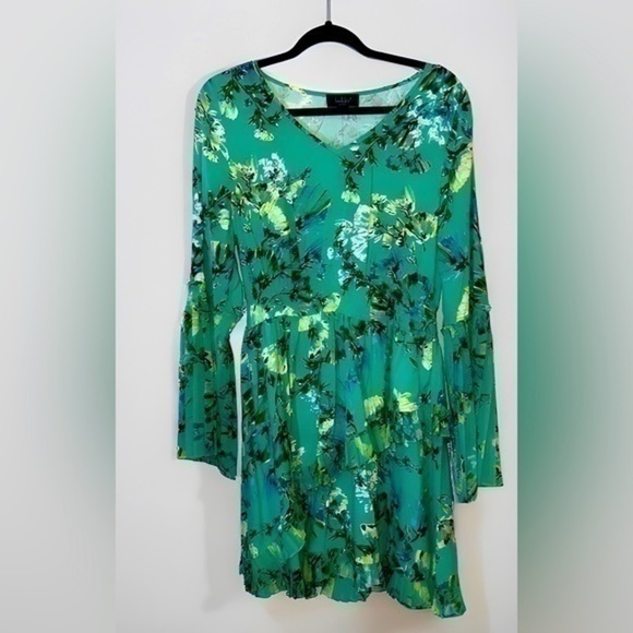 Belldini Dresses & Skirts - NWT Belldini lime green floral dress - size medium